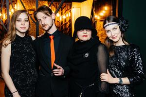 Фотография квиза Saint Twins Detective от компании St. Twins Detective (Фото 3)