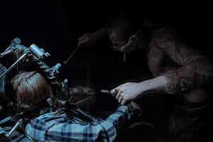 Фотография перформанса Outlast от компании Black Mirror (Фото 1)