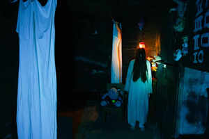 Фотография перформанса На привязи от компании Locked 116 (Фото 2)